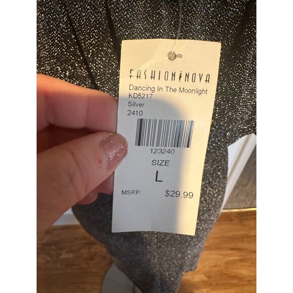 Fashion Nova Sparkly Silver Mini Dress – “Dancing in the Moonlight” – Size L – N - Picture 3 of 8